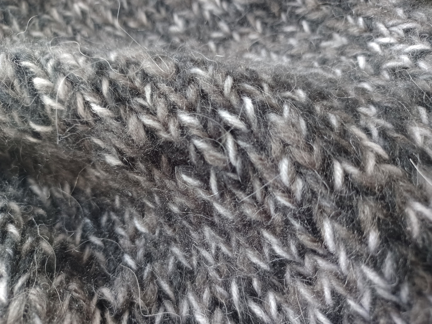 Luxury woolen cardigan // mohair blend // triple yarn // limited edition // 100% knit by mum