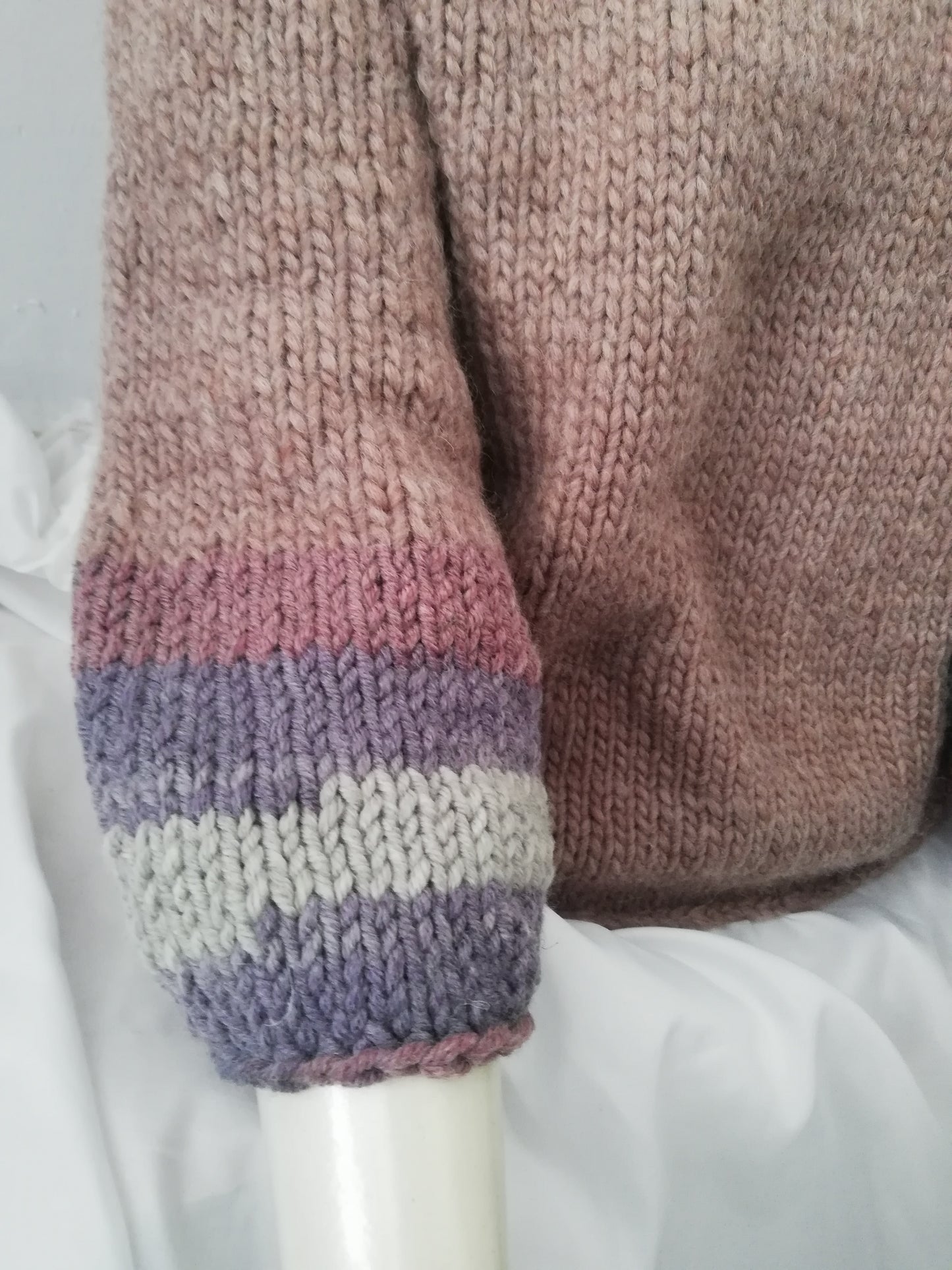 Hand knit CHUNKY sweater // made by MUM // Limited edition // different colour sleeves