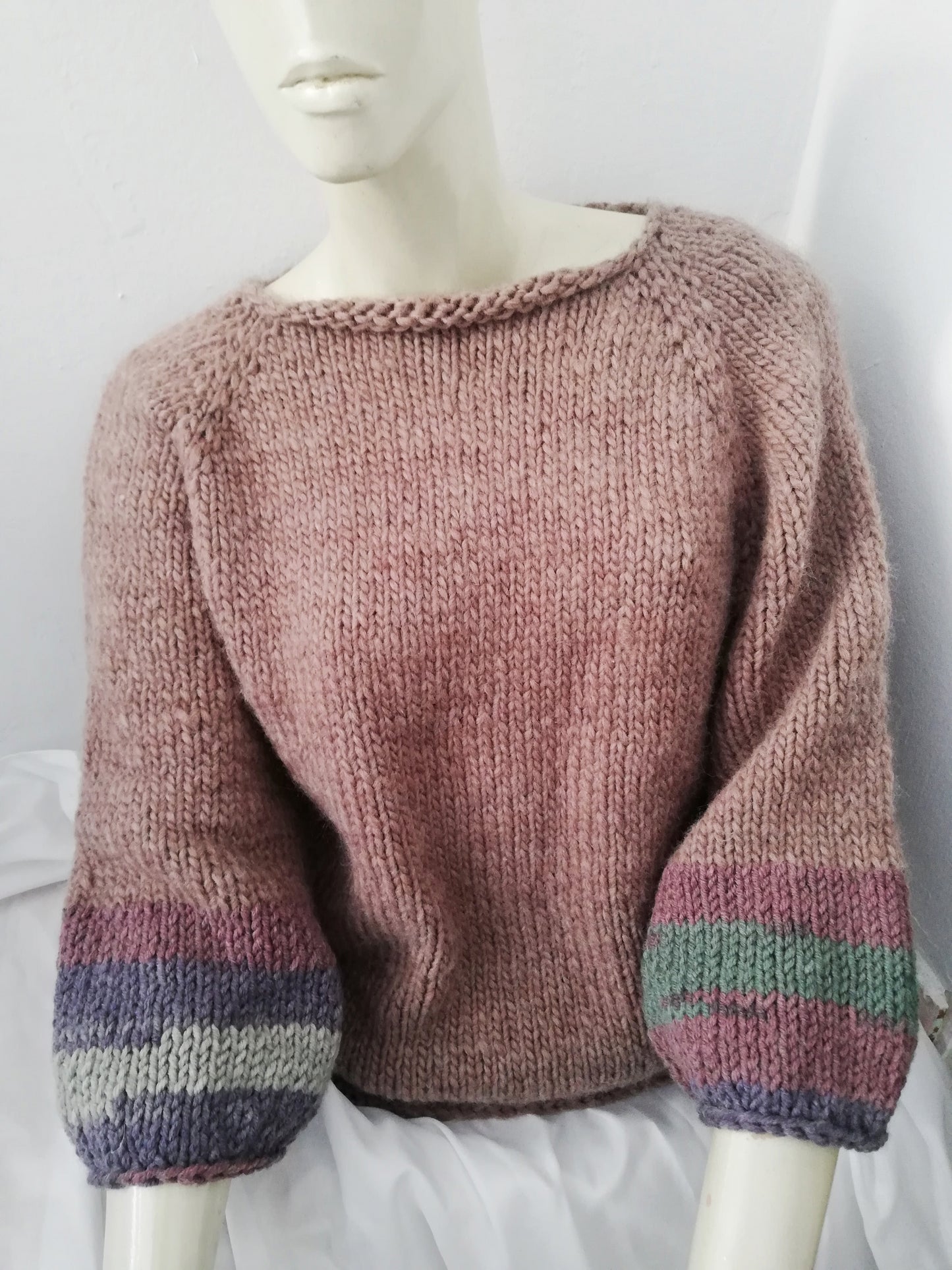 Hand knit CHUNKY sweater // made by MUM // Limited edition // different colour sleeves
