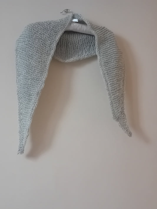 Wool gray scarf // triangle shawl // LIMITED EDITION