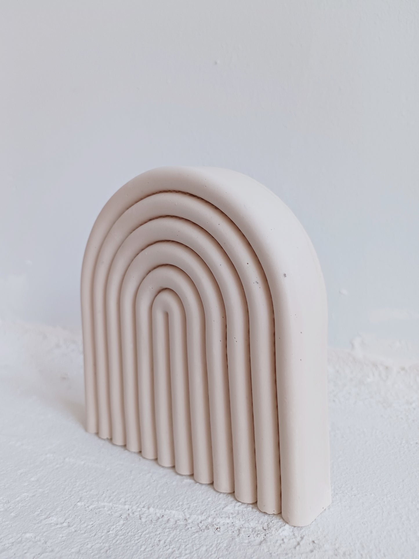 ARCH decorative tray // book holder