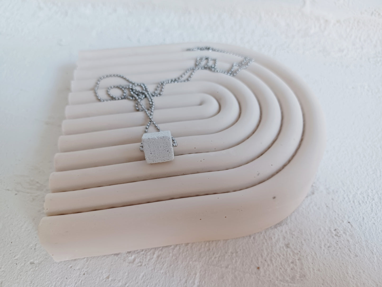 ARCH decorative tray // book holder
