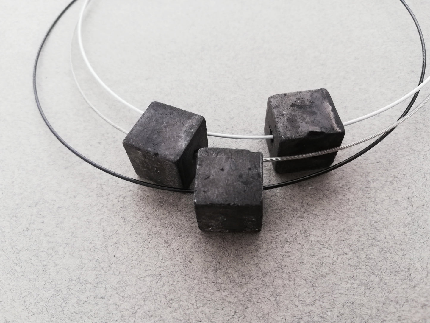 wire necklace / plaster dark cube LIMITED EDITION