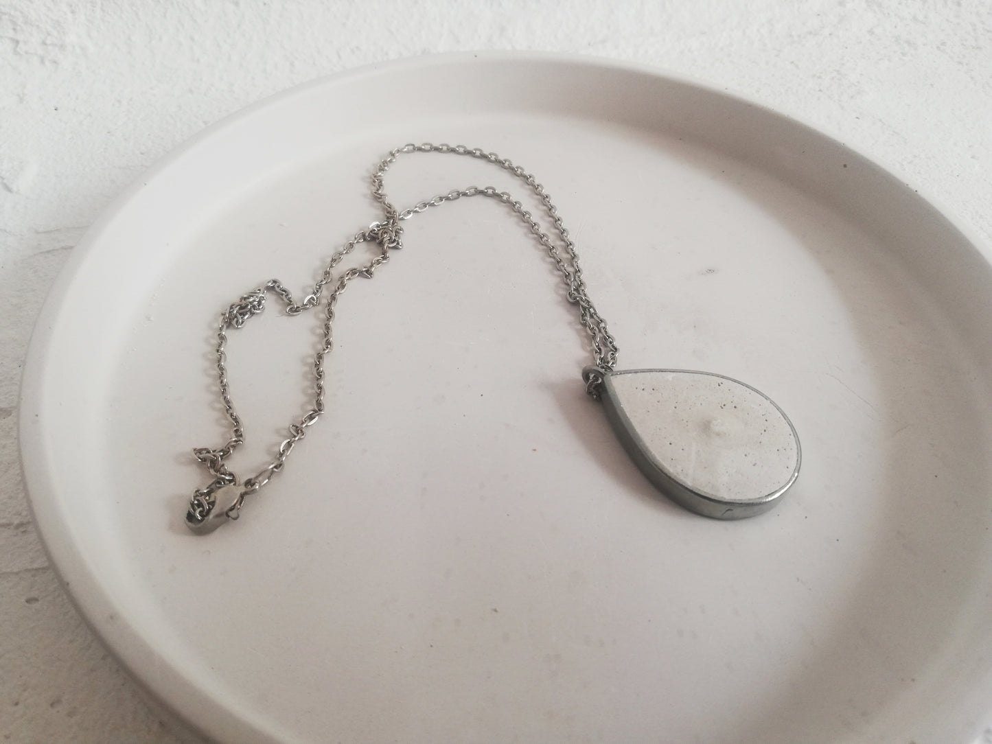 Drop pendant on a chain //gypsum plaster// LIMITED EDITION